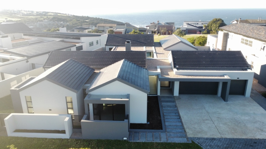 4 Bedroom Property for Sale in Oubaai Western Cape